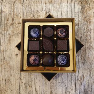 Fredericks Old Dark Favourites (9 Chocolate Box)